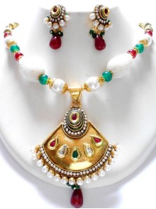 Polki Necklace Set